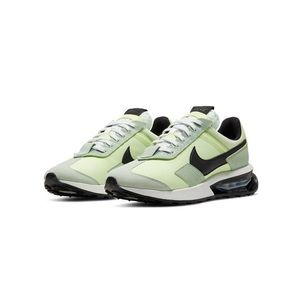 Brand new in box Nike Air Max Pre-Day